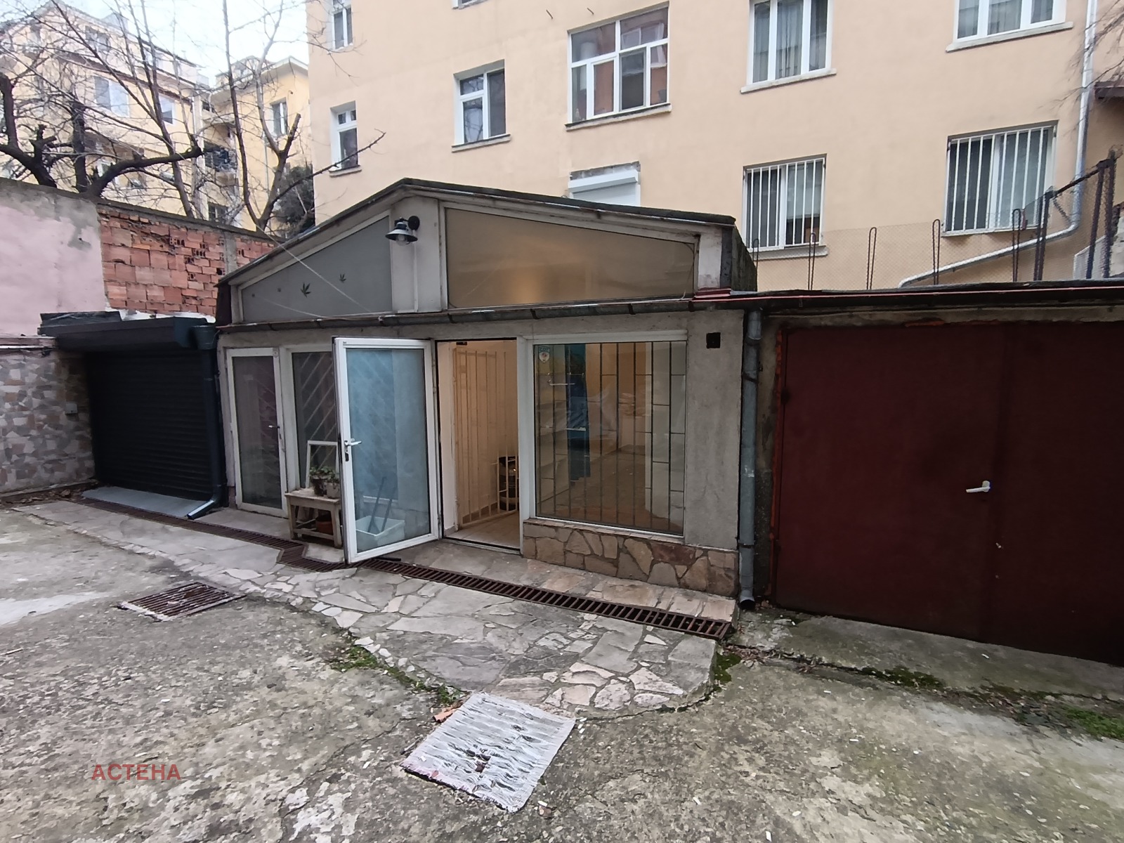 Дава под наем МАГАЗИН, гр. София, Център, снимка 2 - Магазини - 54883287