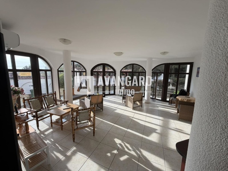 Дава под наем 3-СТАЕН, гр. Варна, м-т Долна Трака, снимка 3 - Апартаменти - 52572694