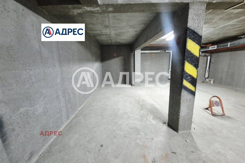 Под наем ГАРАЖ, ПАРКОМЯСТО, град Варна, Център • 180 лв. / 92.03 € • 17844195 1