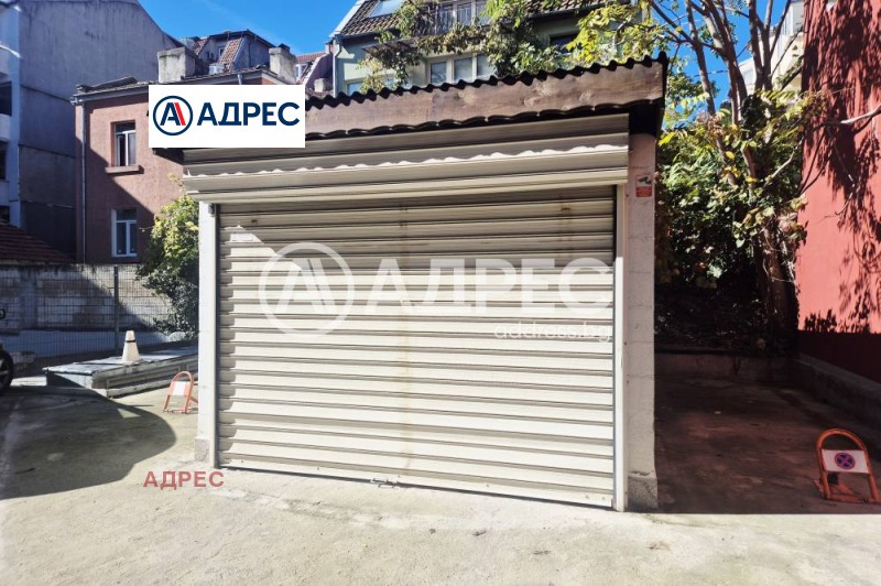 Дава под наем ГАРАЖ, ПАРКОМЯСТО, гр. Варна, Център, снимка 3 - Гаражи и паркоместа - 52370970