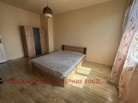 1 quarto Tvardi livadi, Pernik 1