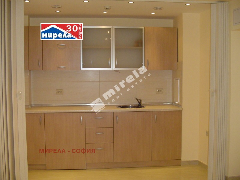 Te huur  Kantoor Sofia , Lozenets , 110 m² | 76001167 - afbeelding [7]