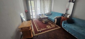 1 chambre Vazrojdentsi, Kardjali 4