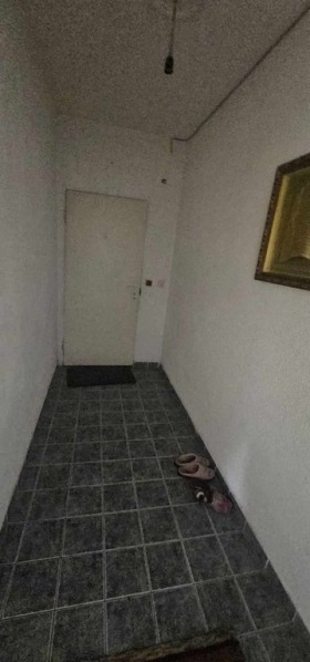 1 quarto Vazrojdenci, Kardjali 10