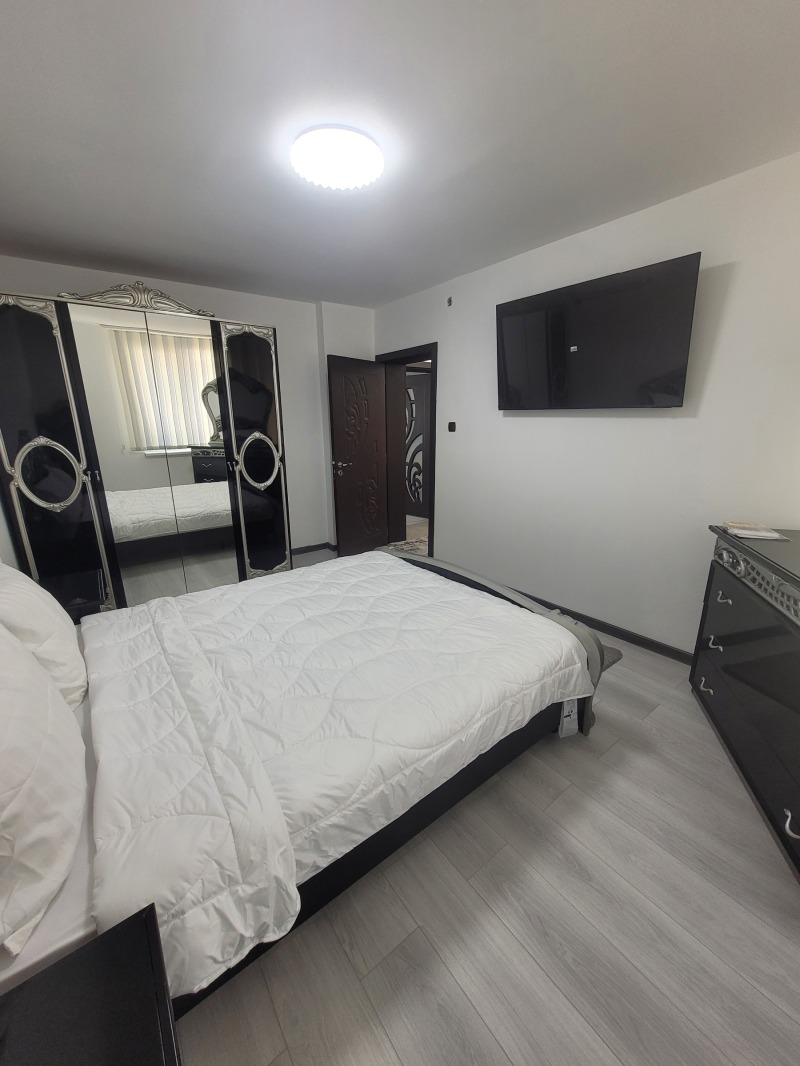 Дава под наем КЪЩА, гр. Плевен, Широк център, снимка 6 - Къщи - 53534924