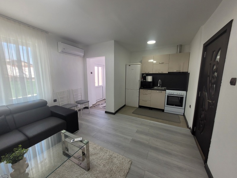 Дава под наем КЪЩА, гр. Плевен, Широк център, снимка 9 - Къщи - 53534924