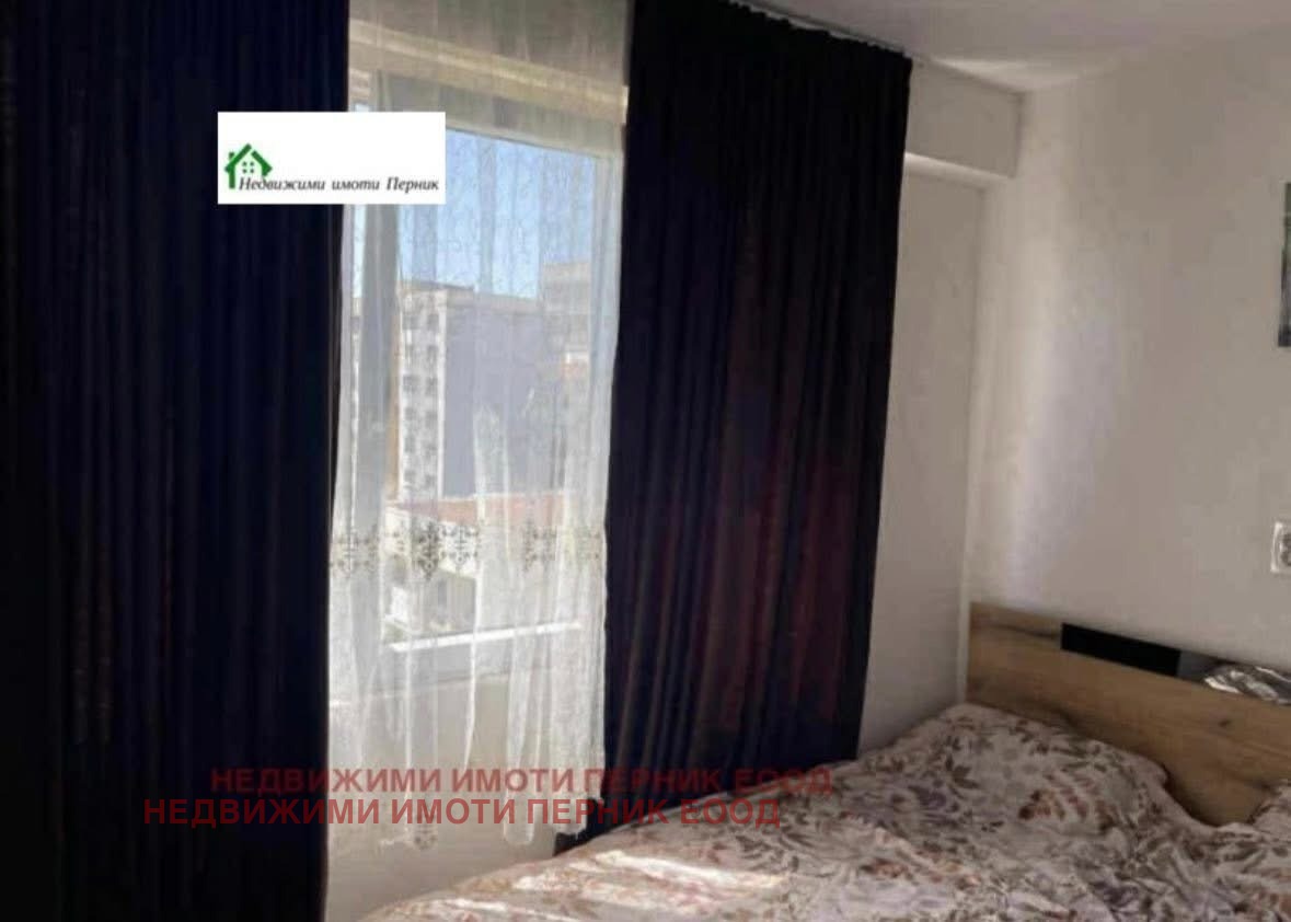 Дава под наем 3-СТАЕН, гр. Радомир, област Перник, снимка 3 - Апартаменти - 54336949