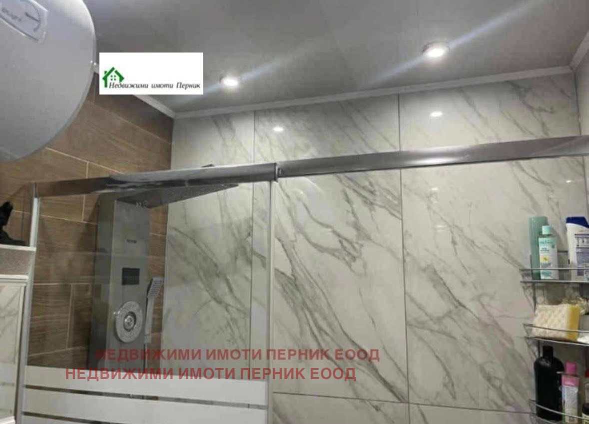 Дава под наем 3-СТАЕН, гр. Радомир, област Перник, снимка 6 - Апартаменти - 54336949