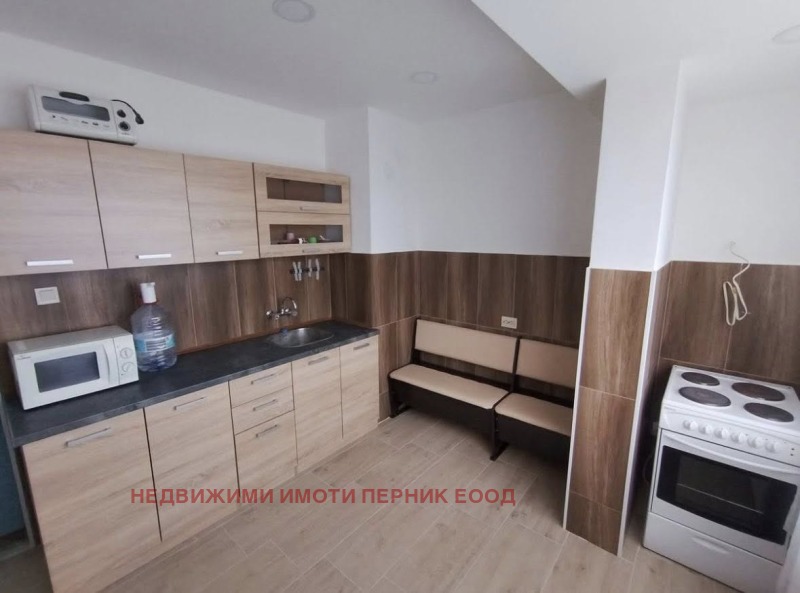 Da affittare  1 camera da letto Pernik , Iztok , 50 mq | 12416435 - Immagine [2]