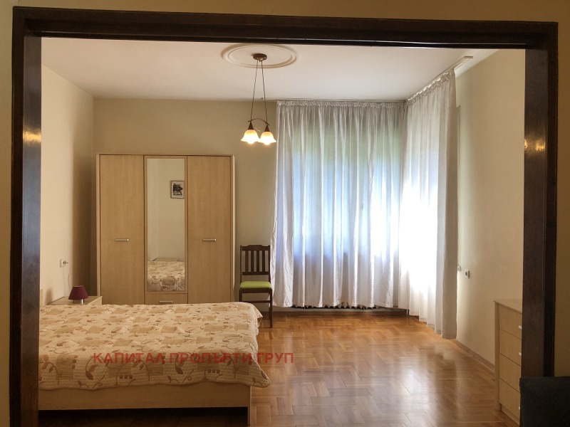 В оренду  1 спальня София , Център , 45 кв.м | 98646549