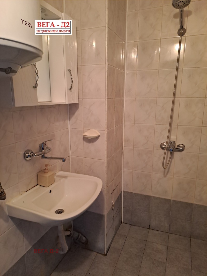 Zu vermieten  2 Schlafzimmer Ruse , Tscharodejka - Jug , 90 qm | 72270325 - Bild [8]