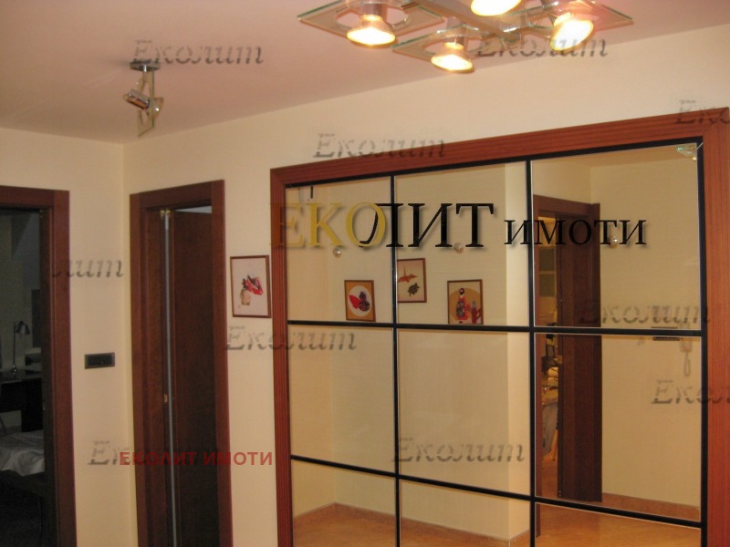 Дава под наем  3-стаен град София , Лозенец , 170 кв.м | 73892157