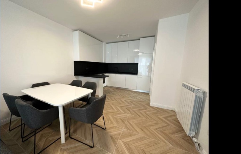 В аренду  2 спальни София , Витоша , 91 кв.м | 93512597