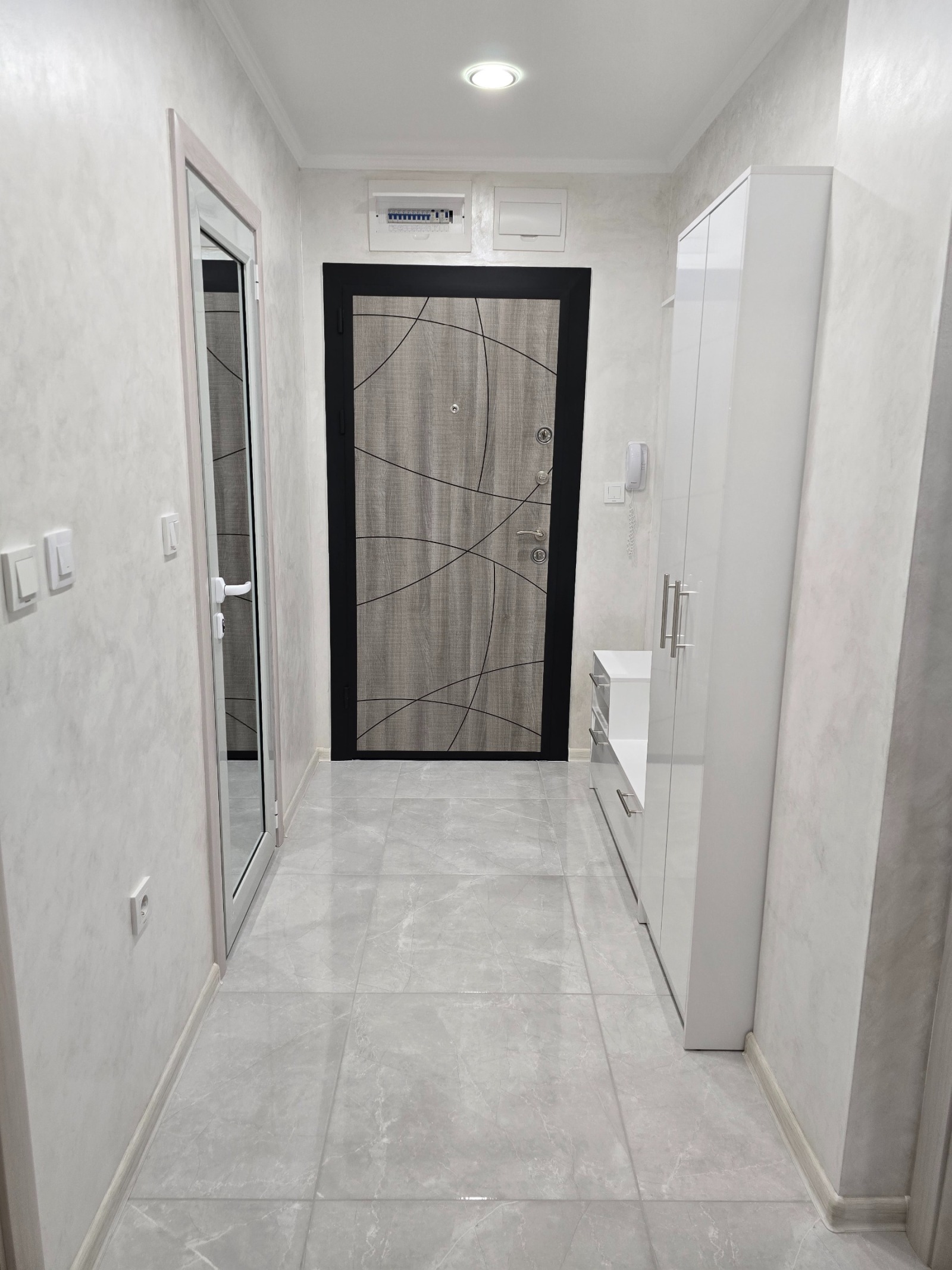 Дава под наем 2-СТАЕН, гр. Бургас, Сарафово, снимка 2 - Апартаменти - 54208924