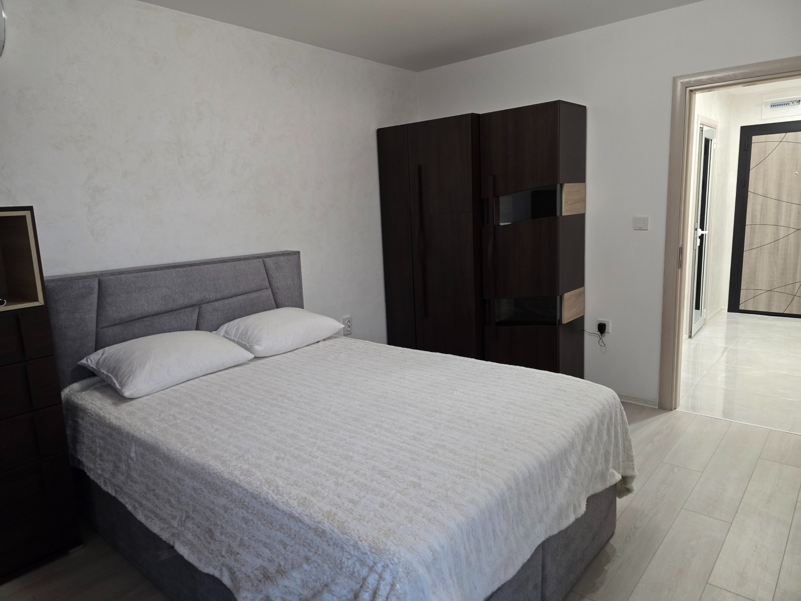 Дава под наем 2-СТАЕН, гр. Бургас, Сарафово, снимка 8 - Апартаменти - 54208924