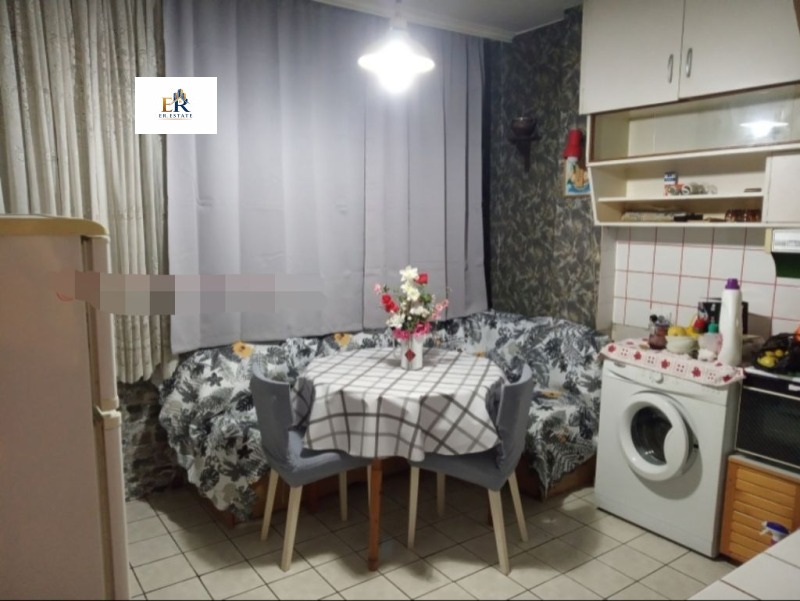 Дава под Наем 2-СТАЕН в град Плевен, Широк център - 65 кв.м / 260 € » 508.52 лв., ER-estate
