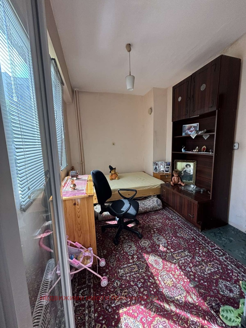 K pronájmu  1 ložnice Pernik , Centar , 50 m2 | 92816408 - obraz [14]