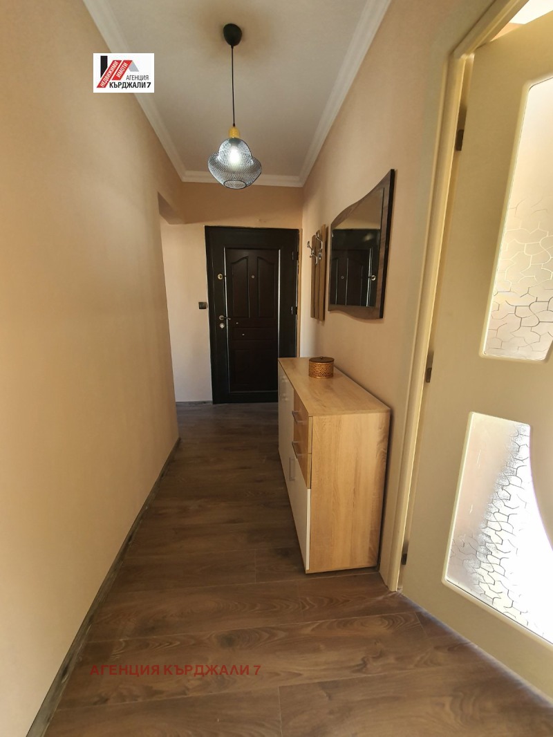 För uthyrning  3 sovrum Kardjali , Vazrojdenci , 87 kvm | 31211892 - bild [8]