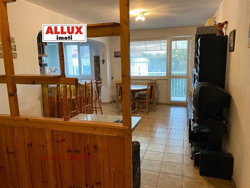 Te huur  2 slaapkamers Ruse , Jalta , 95 m² | 43604387 - afbeelding [8]