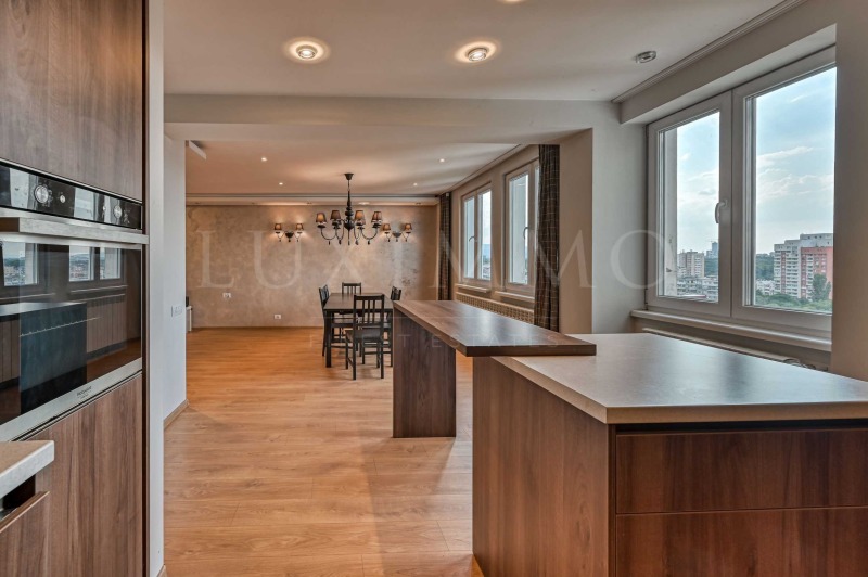 För uthyrning  3 sovrum Sofia , Dianabad , 176 kvm | 98211653 - bild [6]