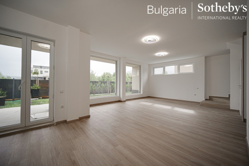 Do wynajęcia  Dom Sofia , Bistrica , 205 mkw | 55547891