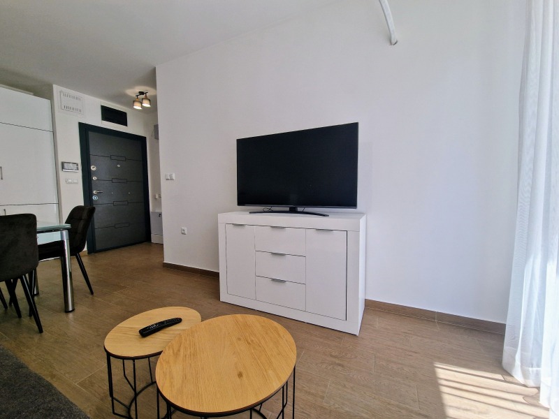 För uthyrning  1 sovrum Sofia , Centar , 74 kvm | 83689077 - bild [3]