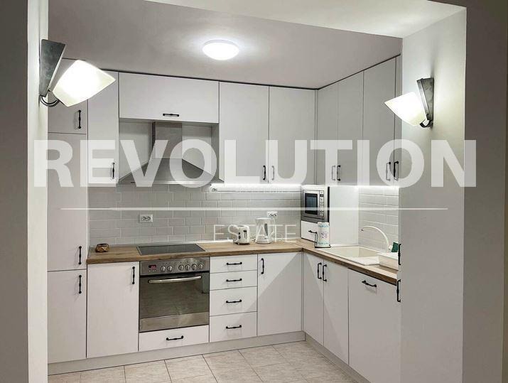 Дава под наем МНОГОСТАЕН, гр. Варна, Център, снимка 3 - Апартаменти - 53956385