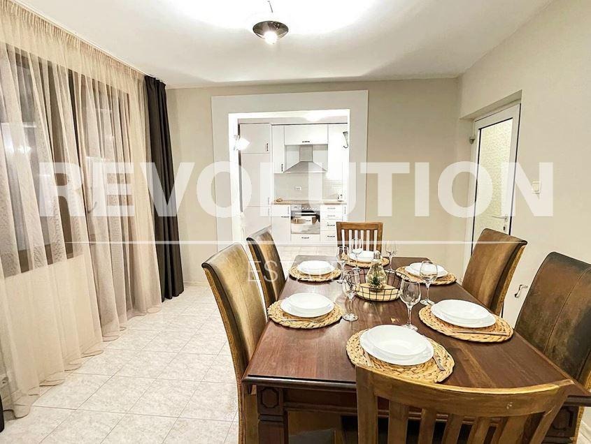 Дава под наем МНОГОСТАЕН, гр. Варна, Център, снимка 2 - Апартаменти - 53956385