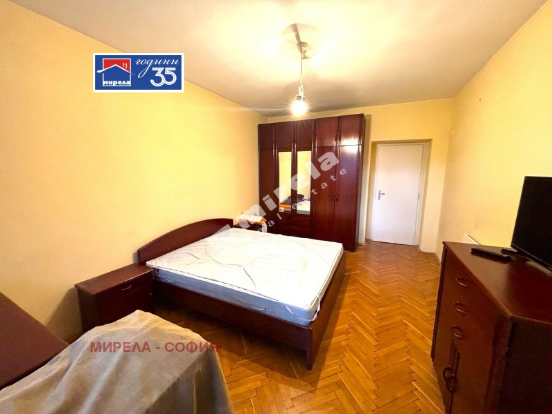 Дава под наем 3-СТАЕН, гр. София, Лозенец, снимка 2 - Апартаменти - 53428019