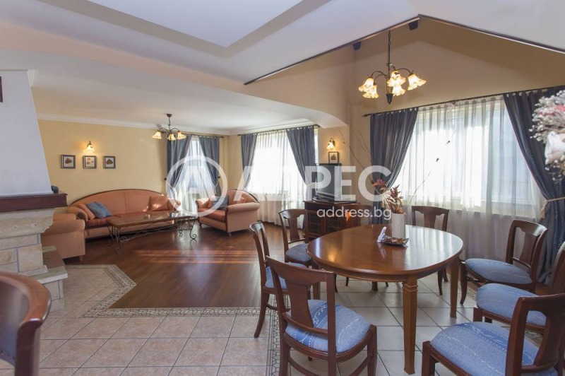 Da affittare  3+ camere da letto Sofia , Boiana , 181 mq | 93206344