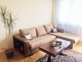 1 dormitorio Shirok tsentar, Pleven 1