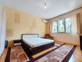 1 soverom Tsentar, Veliko Tarnovo
