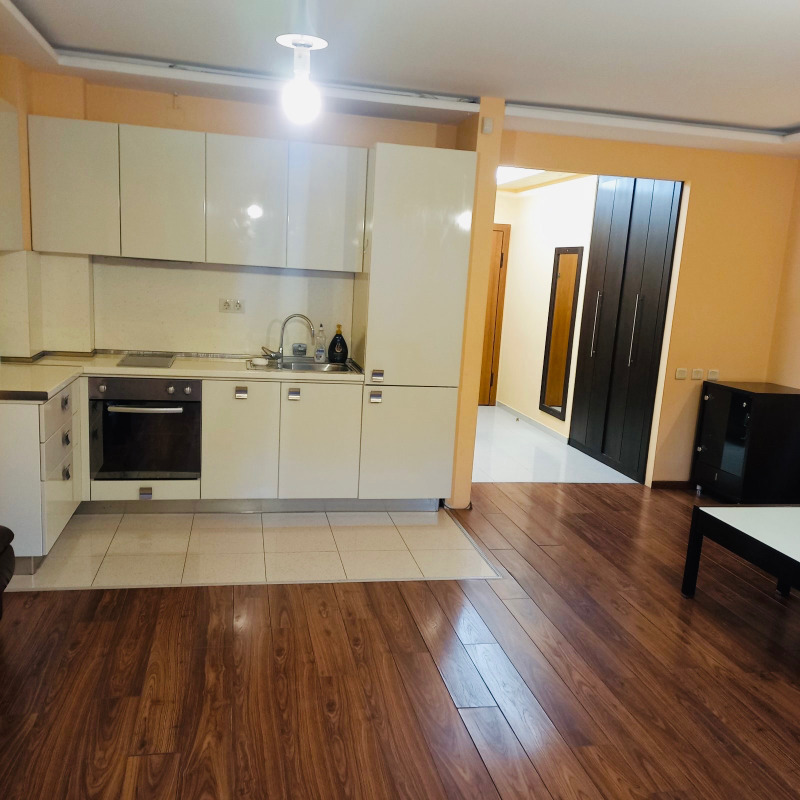 Da affittare  2 camere da letto Sofia , Vitosha , 140 mq | 55916133