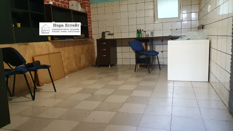 Kiadó  Hivatal Sofia , Javorov , 212 négyzetméter | 25974711 - kép [16]