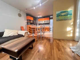 2 chambres VINS-Tcherven plochtad, Varna