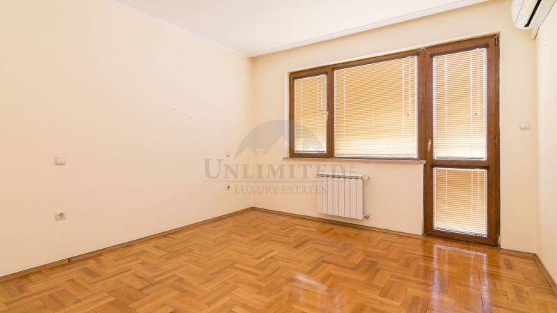 В оренду  3+ кімнати София , Изток , 300 кв.м | 50329824 - зображення [8]