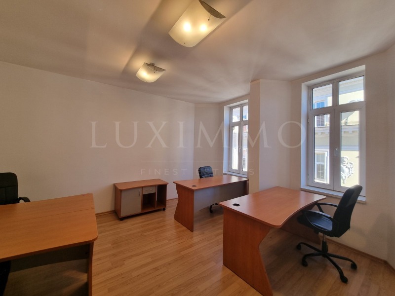 Vuokrattavana  Toimisto Sofia , Tsentar , 208 neliömetriä | 96052852 - kuva [11]