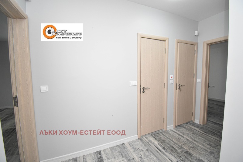 Издаје се  Канцеларија Софија , Младост 4 , 116 м2 | 89965953 - слика [15]