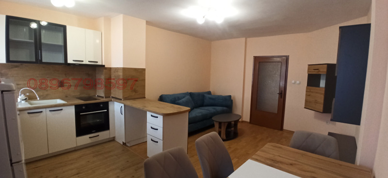 Дава под Наем 3-СТАЕН в град Пловдив, Кючук Париж - 90 кв.м / 570 € » 1 114.82 лв.