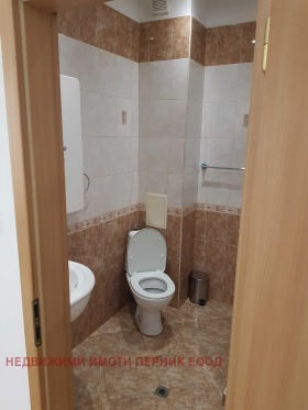 2 bedroom Iztok, Pernik 12