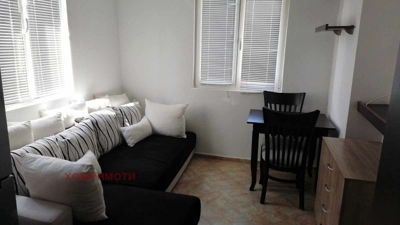 A louer  Studio Plovdiv , Tsentar , 32 m² | 28811129