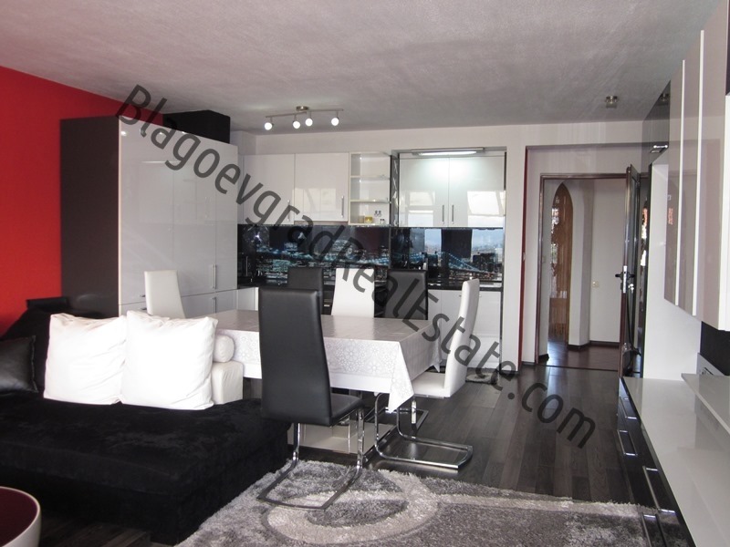 A louer  2 chambres Blagoevgrad , Chirok tsentar , 96 m² | 69743789 - image [2]