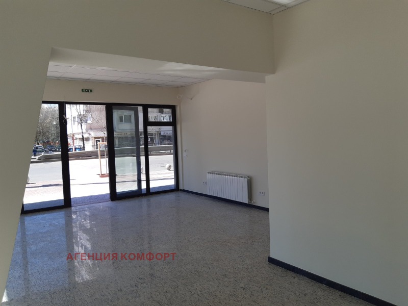 Дава под наем БИЗНЕС ИМОТ, гр. София, Банишора