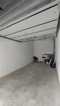 Под наем ГАРАЖ, ПАРКОМЯСТО, град София, Малинова долина • 300 лв. / 153.39 € • 44162250 2