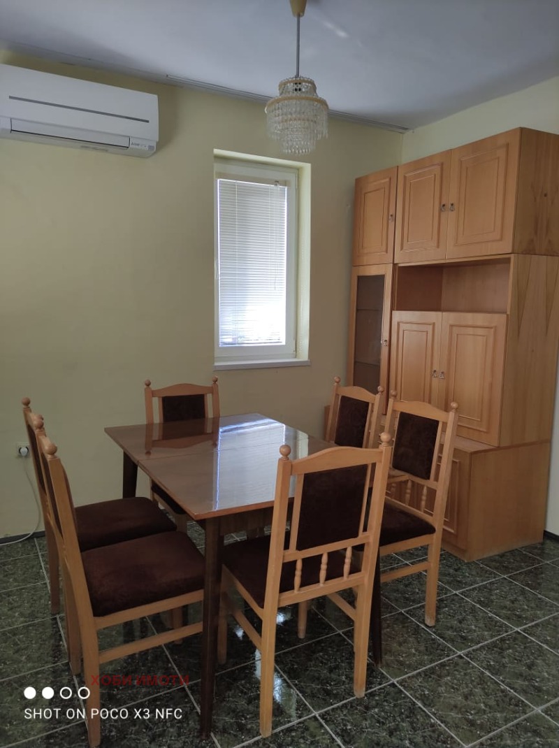 Дава под наем  4-стаен град Пловдив , Тракия , 120 кв.м | 78240763 - изображение [7]