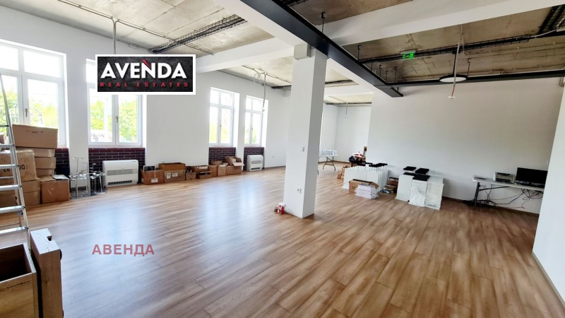 A louer  Bureau Sofia , Pantcharevo , 342 m² | 59518455