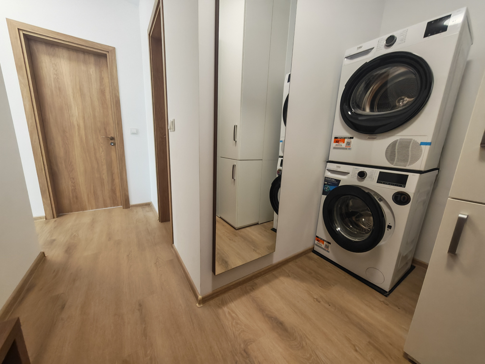 Дава под наем 3-СТАЕН, гр. София, Малинова долина, снимка 10 - Апартаменти - 55932359