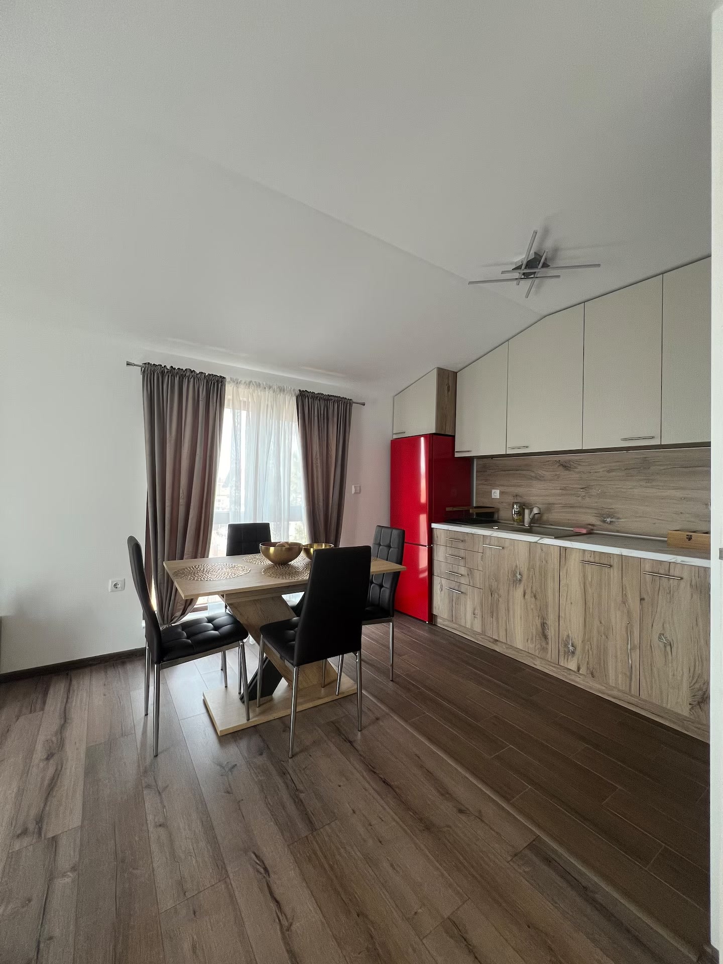 Дава под наем 3-СТАЕН, гр. София, Левски В, снимка 3 - Апартаменти - 54691044