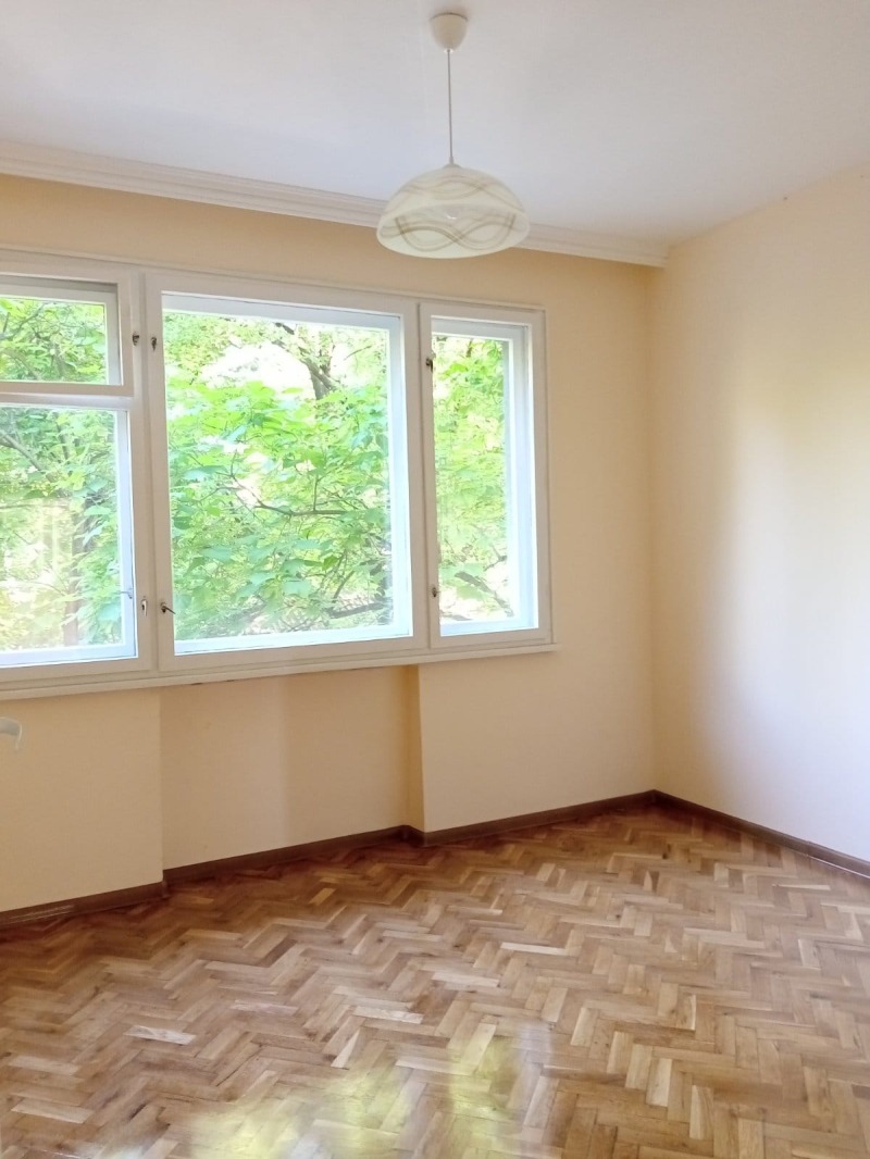 De inchiriat  3+ dormitor Plovdiv , Țentâr , 110 mp | 49692461 - imagine [8]