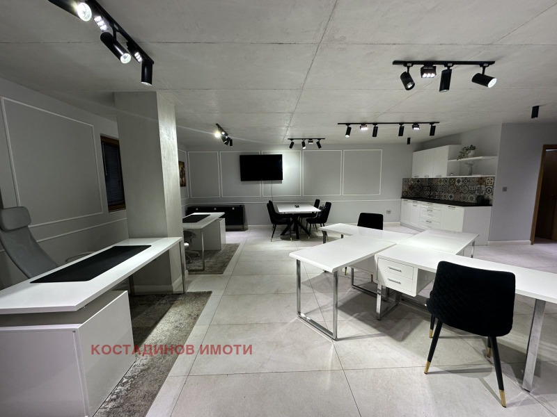 Дава под наем ОФИС, гр. Пловдив, Център